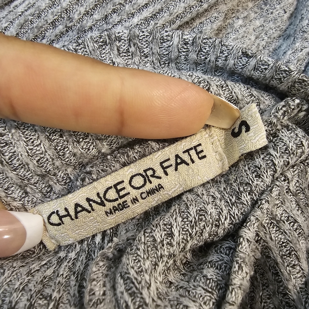 Chance Or Fate Oversized Mockneck Tunic Sweater Knit Gray Pullover Size Small - Picture 13 of 14